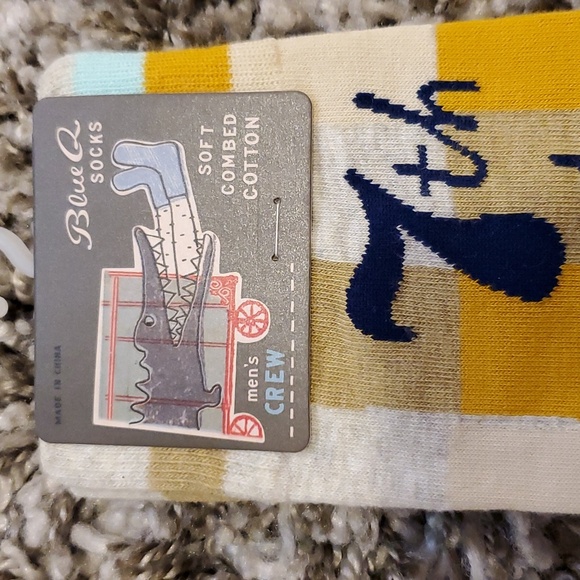 $5 Blue Q NWT Men's 7th Grader For Life Crew Socks - Picture 2 of 3